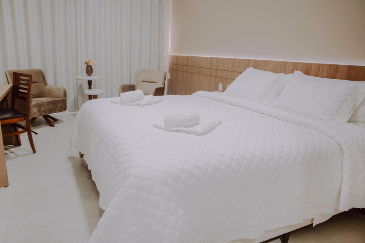 Confort Fronteira Hotel Сантана-ду-Лівраменту Екстер'єр фото
