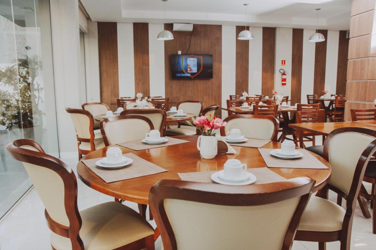 Confort Fronteira Hotel Сантана-ду-Лівраменту Екстер'єр фото