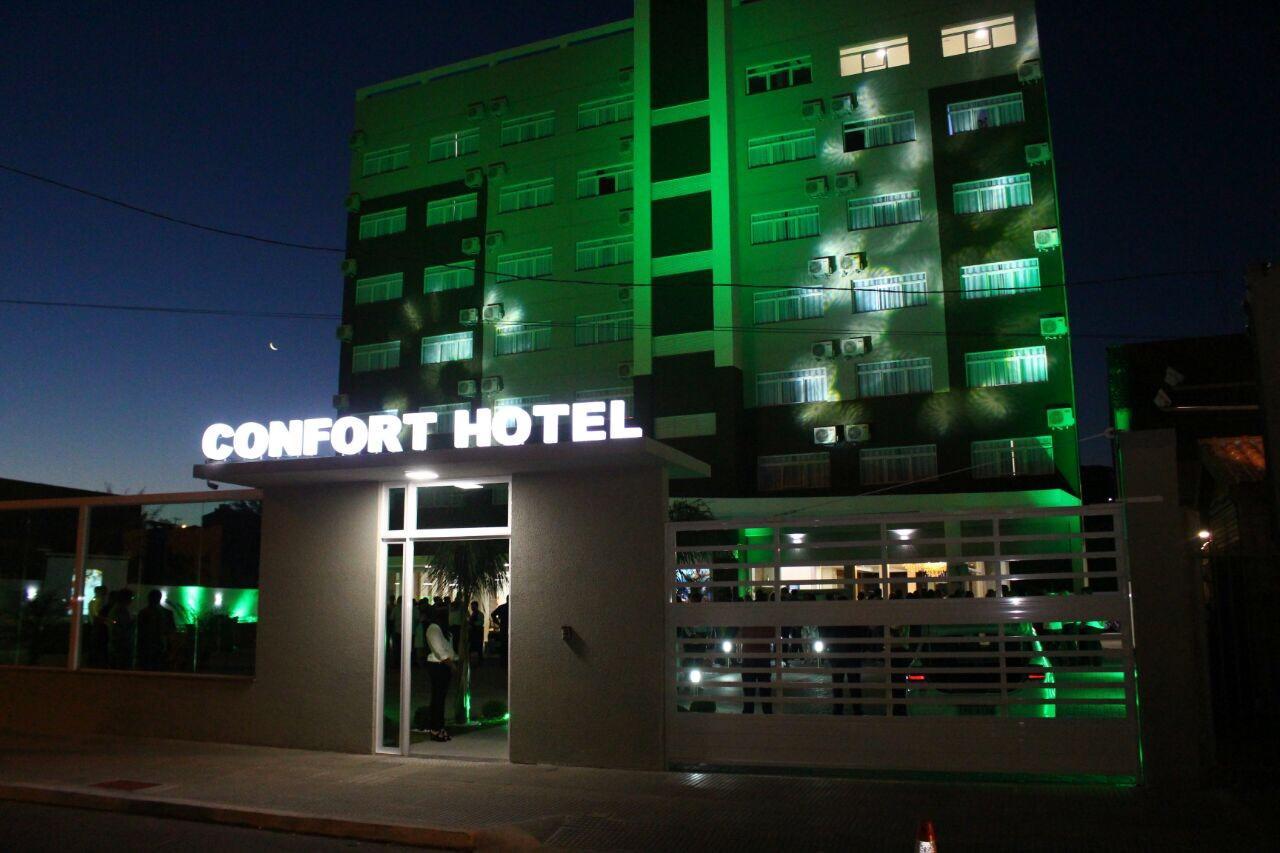 Confort Fronteira Hotel Сантана-ду-Лівраменту Екстер'єр фото